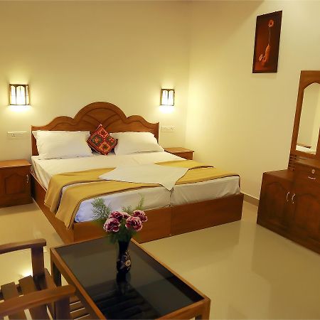 Holiday Villa Thekkady Exterior foto
