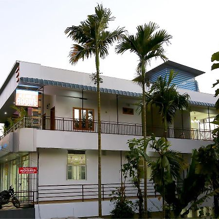 Holiday Villa Thekkady Exterior foto
